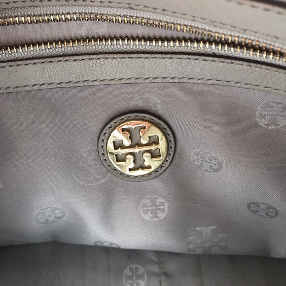 🌸🌺Tory Burch Large Marion Quilted Saddle Bag🌸🌺 - Picture 5 of 12